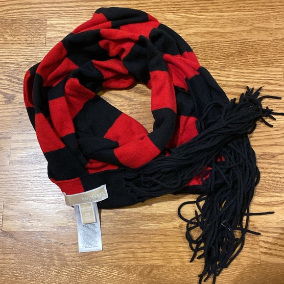 Scarf - Picture 4 of 4